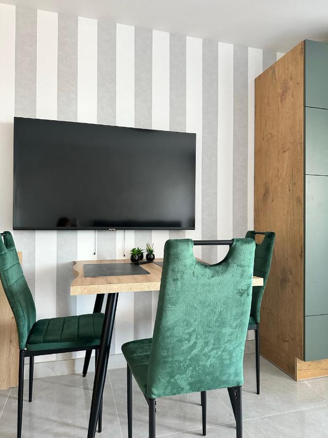 Fewo Sky21 * Langen Exklusives Appartment Vollausstattung / Zentrale Lage *Neu* Luaran gambar