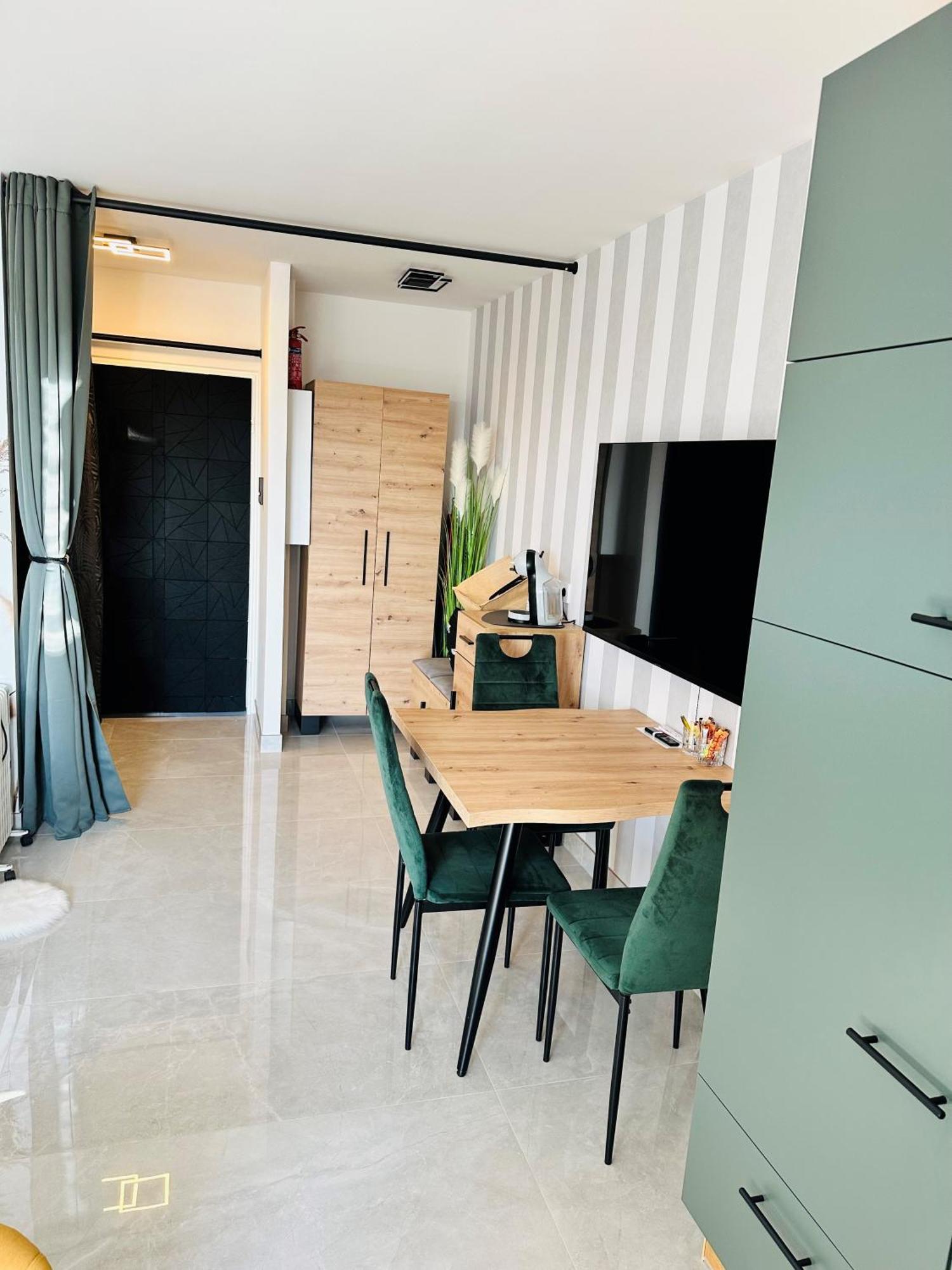 Fewo Sky21 * Langen Exklusives Appartment Vollausstattung / Zentrale Lage *Neu* Luaran gambar